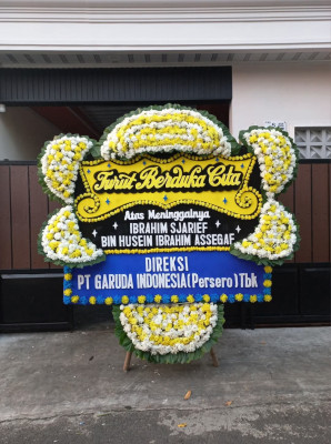 Papan Bunga Duka di Kenyam
