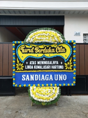 Papan Bunga Duka di Kenyam